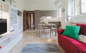 Milano Colletta Apartment
